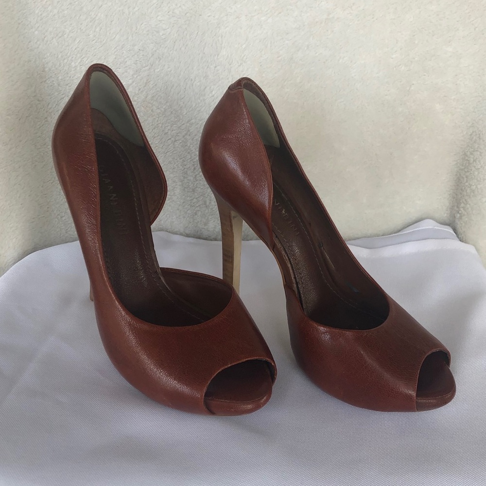 Gianni Bini Leather Shoes